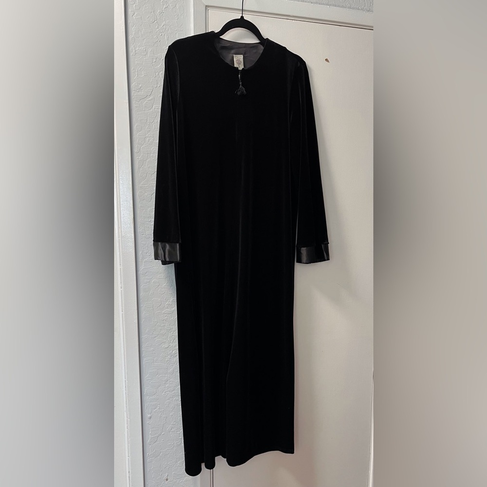 Gorgeous full length velvet robe